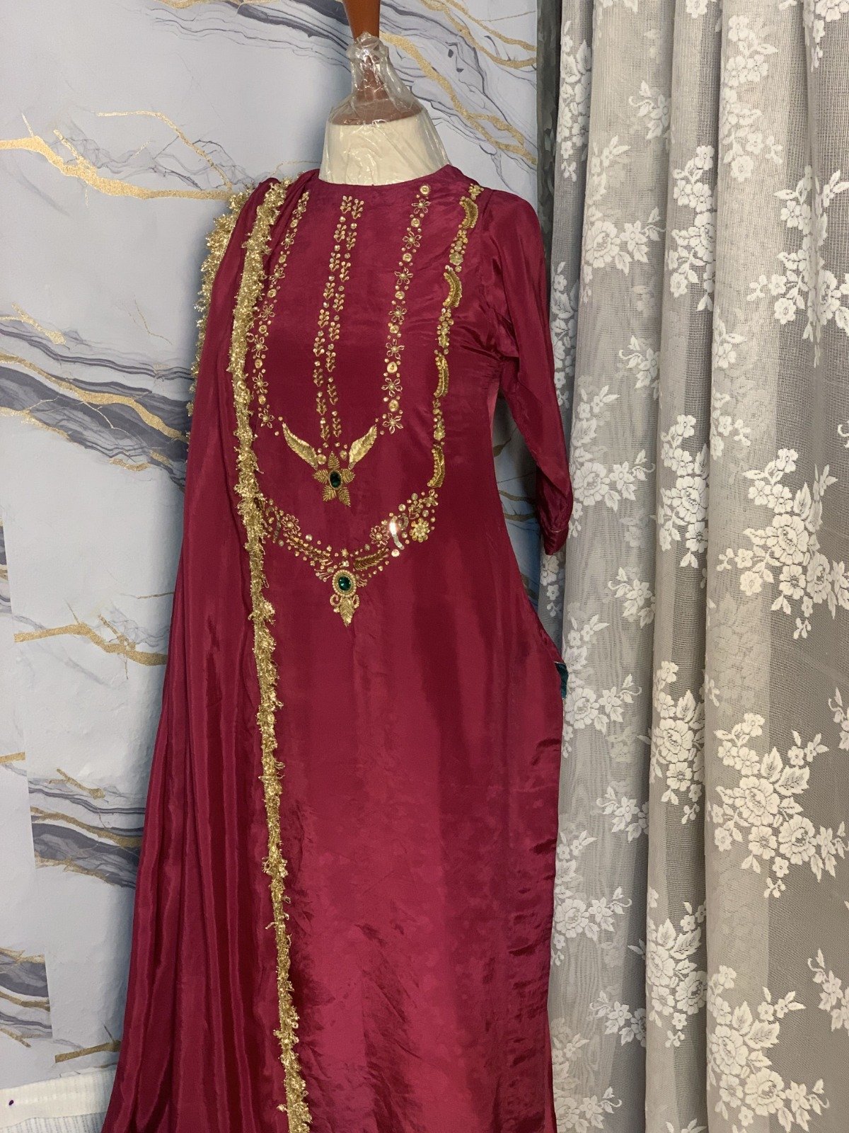 Deep Magenta Tussle silk - Image 4