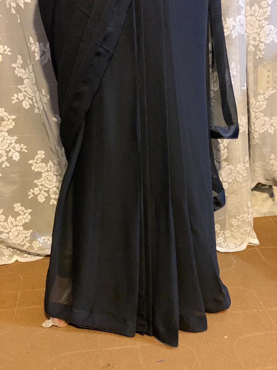 Midnight Grace Chiffon Saree - Image 4